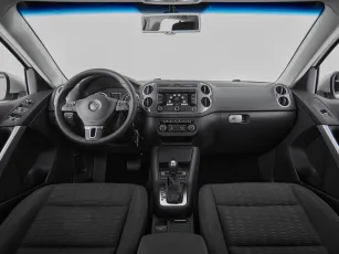 Volkswagen  8