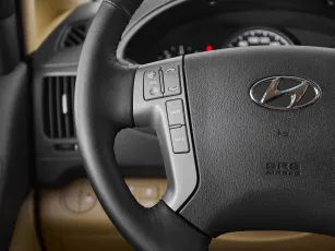 Hyundai  11