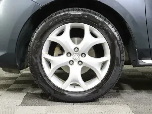 Mazda  5