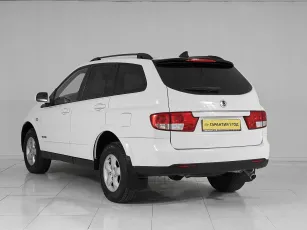SsangYong  4