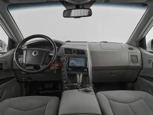 SsangYong  8