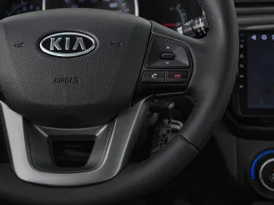Kia  12