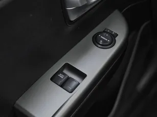 Kia  13