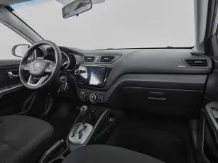 Kia  9