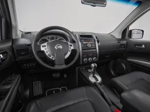 Nissan  8