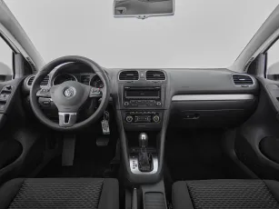 Volkswagen  8