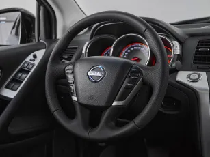 Nissan  10