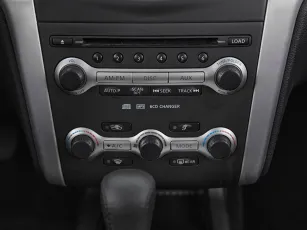 Nissan  19