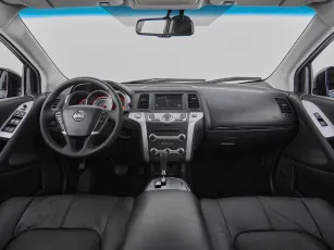 Nissan  8
