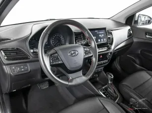 Hyundai  11
