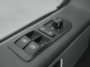 Volkswagen  13