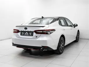 Toyota  5