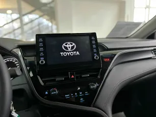 Toyota  8