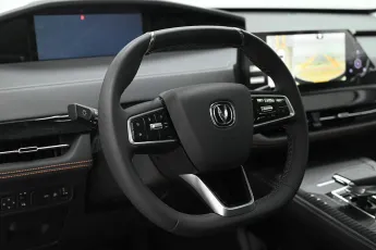 Changan  8
