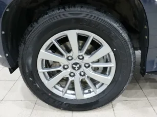Mitsubishi  7