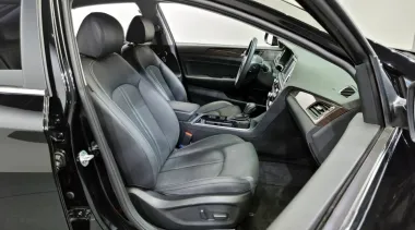 Hyundai  9