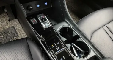 Hyundai  6