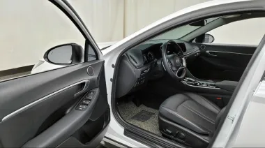 Hyundai  7