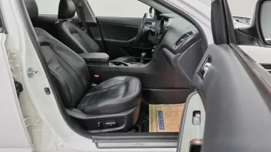 Kia  11