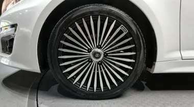Kia  4