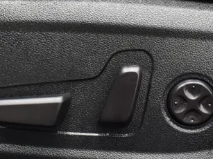 Kia  10
