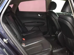 Kia  14