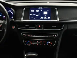 Kia  6
