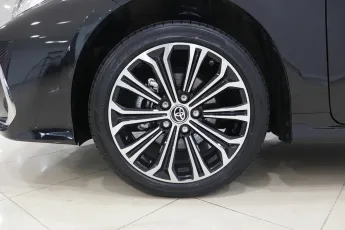 Toyota  6