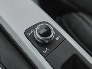 Audi  22