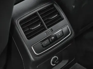 Audi  23