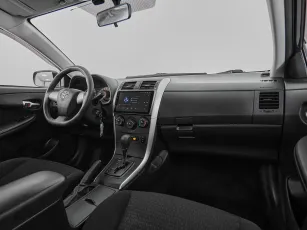 Toyota  9