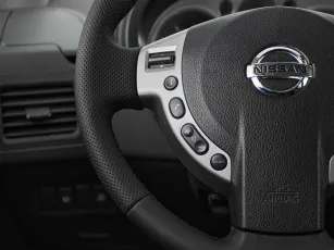 Nissan  12