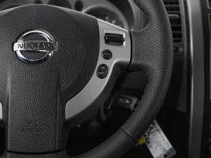 Nissan  13