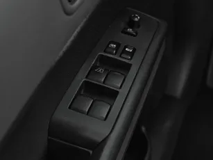 Nissan  14