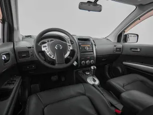 Nissan  8