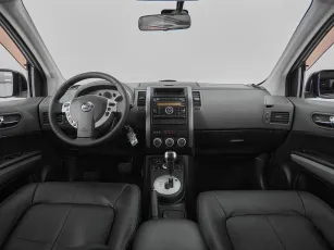 Nissan  9