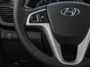 Hyundai  11