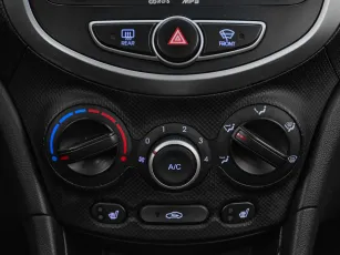 Hyundai  15