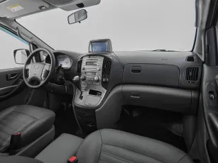 Hyundai  10