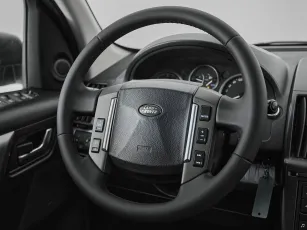 Land Rover  10