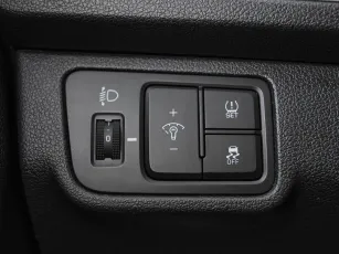 Hyundai  15