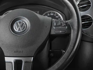 Volkswagen  12