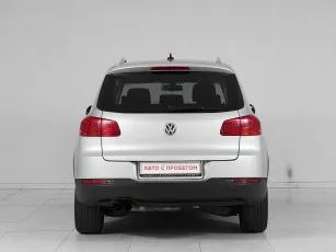 Volkswagen  5