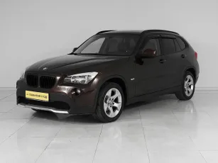 BMW  1
