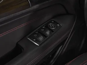 Mercedes-Benz  14