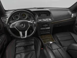 Mercedes-Benz  8