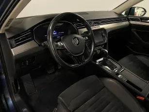 Volkswagen  9