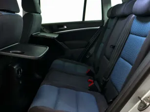 Volkswagen  10