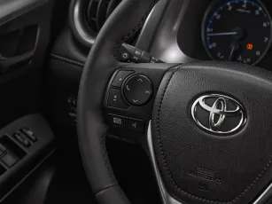 Toyota  11