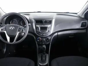 Hyundai  6